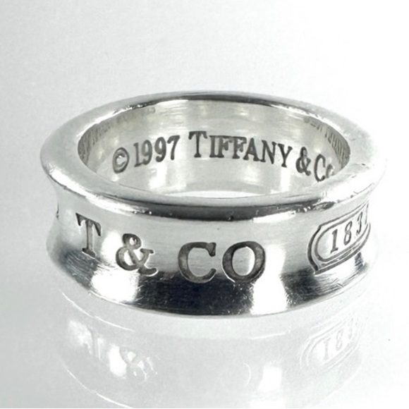 🔥 EUC AUTHENTIC TIFFANY CONCAVE 1837 STERLING SILVER 925 RING SIZE 8.25 - Picture 2 of 8